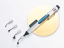 Pen-Vac kit with self-contained vacuum lifts objects weighting up to 100 grams  |  6422-04 displayed