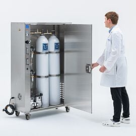 Portable N2 Generator's two gas cylinder capacity provides a reliable, on-demand solution, significantly reducing the need for costly tank exchanges  |  2700-40-P displayed