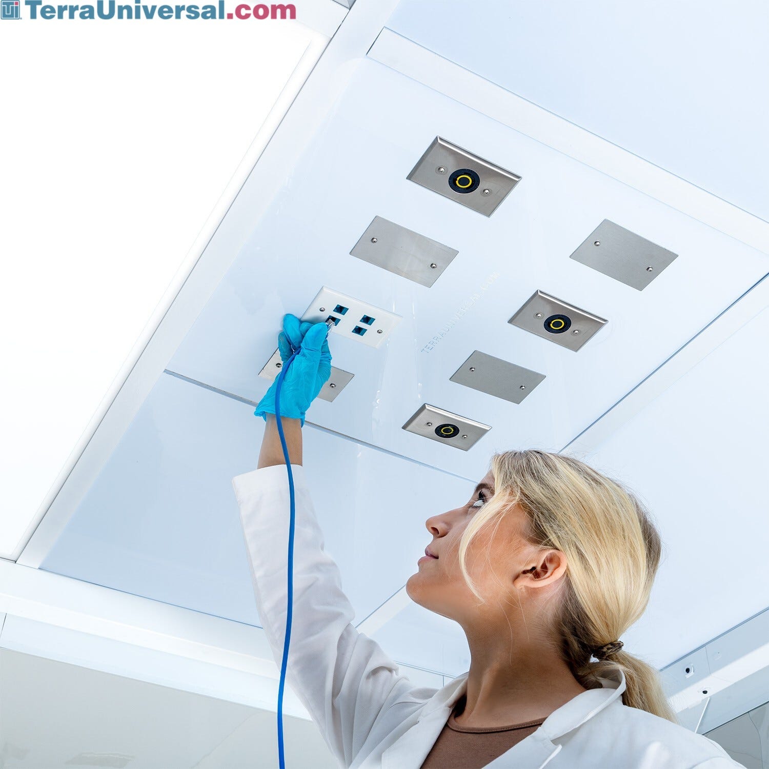 Cleanroom Utility Ceiling Panels | Terra Universal
