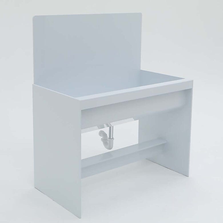 Acid resistant ValuLine® polypropylene wet cleaning station; 48