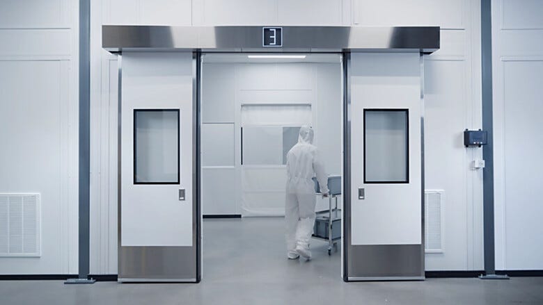 The Rite-Hite ISO-Clean® glider door helps shield against contamination, preserving sterile environments  |  1999-15 displayed