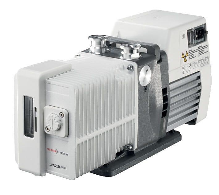Pascal 2005 Rotary Vane Vacuum Pump | 7901-35 displayed