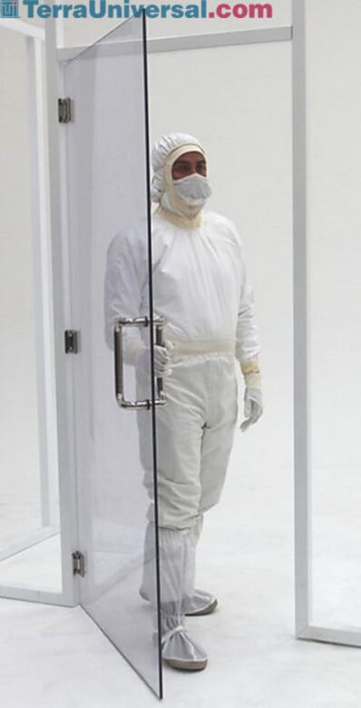 This door incorporates Terra's BioSafe design for optimal cleanliness.
