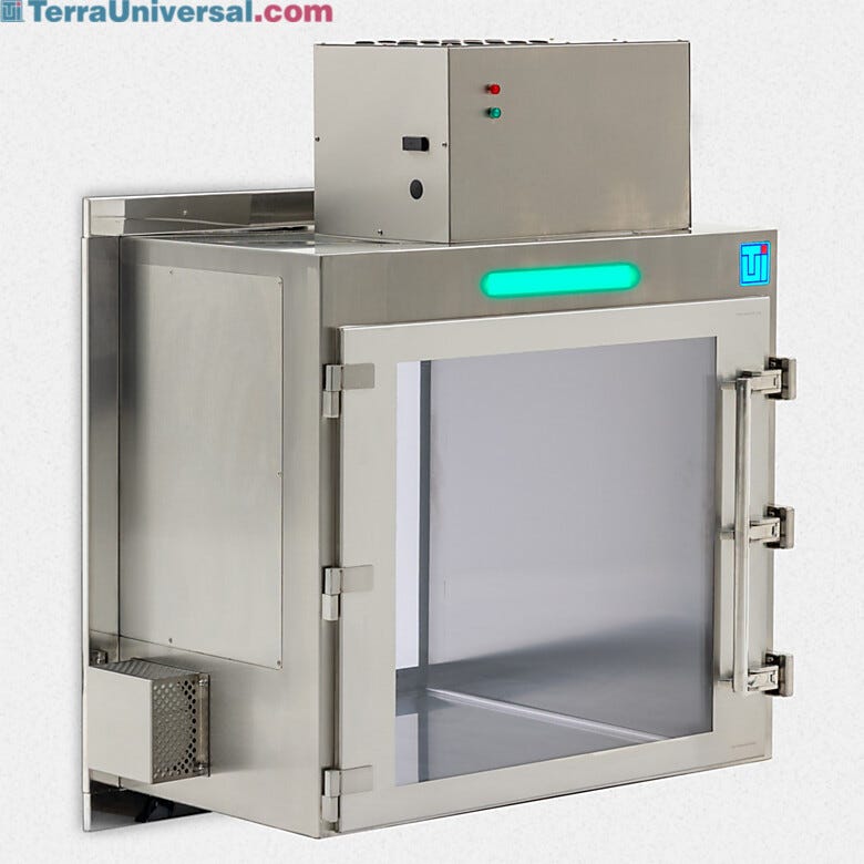 CleanMount® pass through with Smart® Control System and ULPA air shower | 2635-55 displayed
