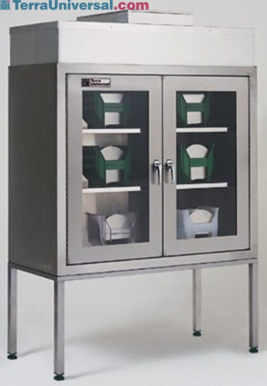 HEPA-filtered polypropylene Laminar Flow Cabinets  |  9700-06 displayed