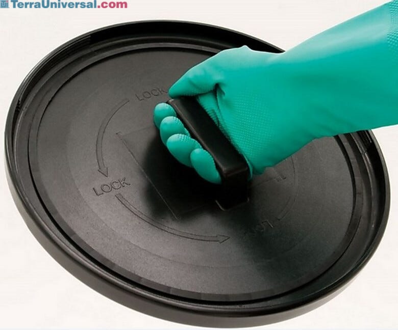 Terra’s products are made of cleanroom compatible, top tier hardware; designed and tested to guarantee the highest quality, durability, and craftsmanship | 1694-53 displayed
