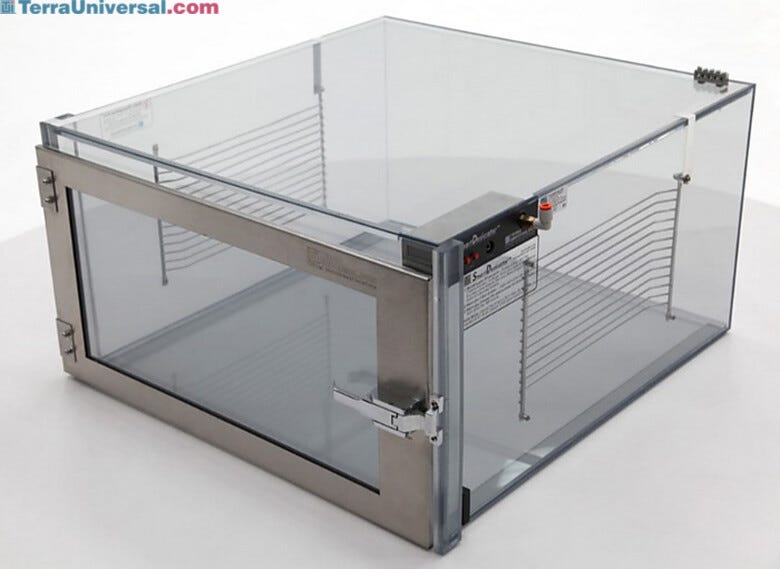 Smart nitrogen dry cabinet, static-dissipative PVC, 1 chamber with automatic RH control | 1911-46A displayed