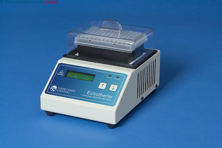 This Digital Chilling Heating Dry Bath has a digital display that is backlit for easy reading | 5005-00 displayed