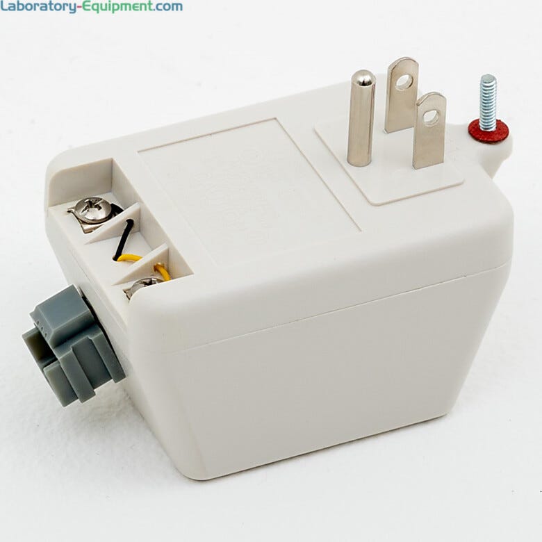 Transformer for IonGuns™ or IonBars™ with telephone splitter to connect multiple devices  |  2005-09A displayed