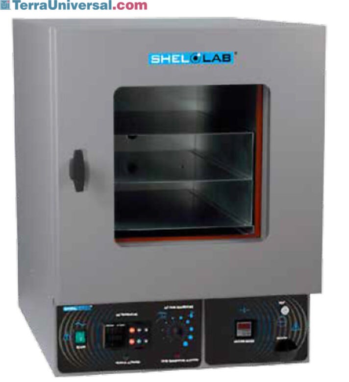 #SVAC2 digital vacuum oven with 3 shelves  |  3900-33 displayed