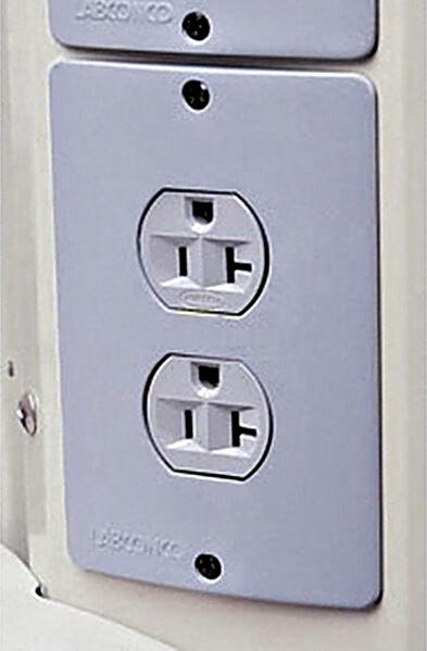 Duplex electrical receptacle for basic laboratory hood, 115V, 20A  |  3646-12 displayed