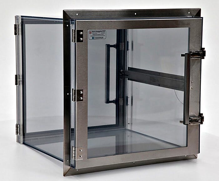 Reduces contamination by providing a clean way to transfer equipment. | 1991-82D displayed