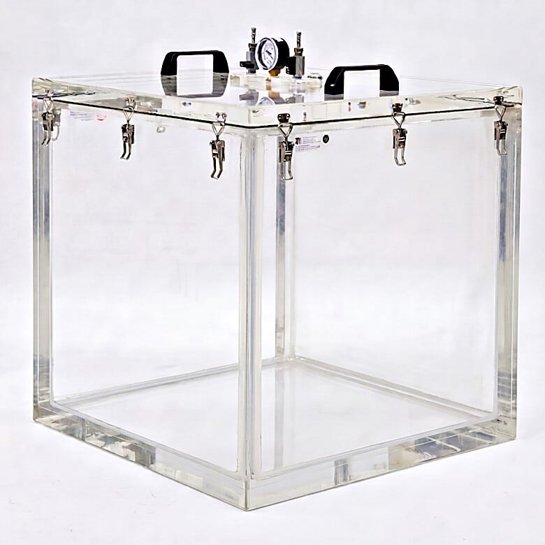 Leak-tight acrylic chamber with O-ring seal and cleanroom-compatible design | 5235-62 displayed
