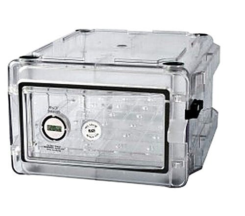Secador 1.0 is a Bel-Art portable desiccator made from Copolyester. Includes a humidity meter to measure relative humidity of the chamber. | 1538-08 displayed
