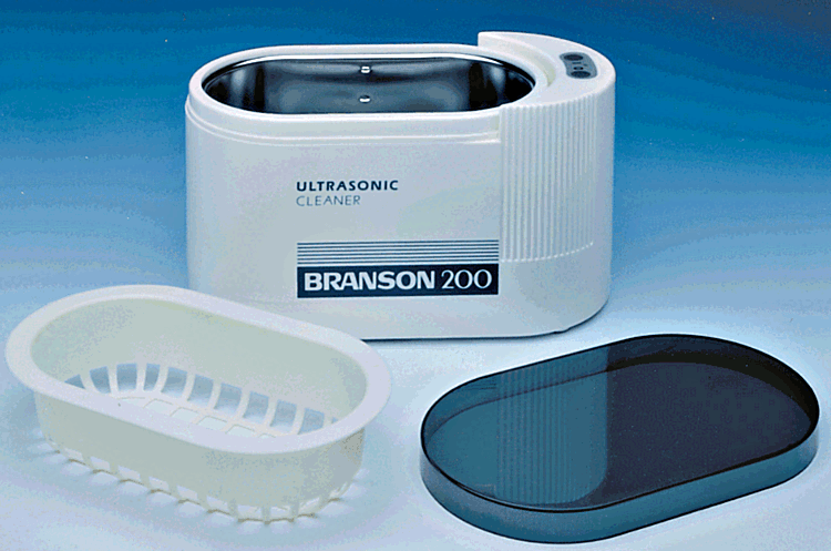 Designed to clean jewelry and optical pieces quickly and effectively  |  2622-00 displayed