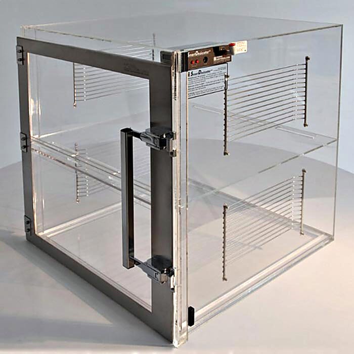 Smart nitrogen dry box, acrylic, 2 chambers with automatic RH control | 1911-18D displayed