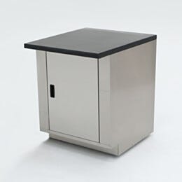 Cabinet Workbench; 24