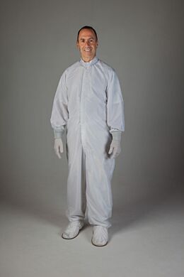 Uniform Technology features Altessa Grid or Maxima ESD cleanroom coveralls, available in white or Navy  |  4953-00A