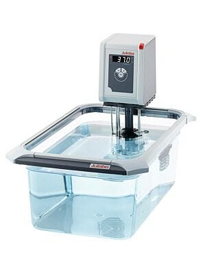 CORIO™ C Open Heating Bath Circulators include a liquid temperature control/pump unit and a transparent polycarbonate, open-bath tank  |  