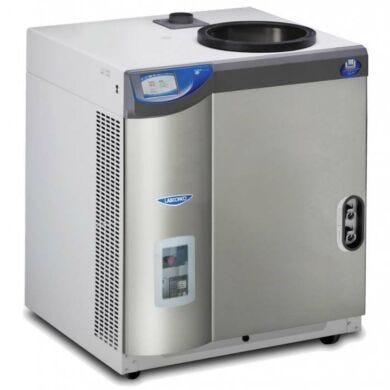 FreeZone 18 Liter -50C Console Freeze Dryers by Labconco lyophilize aqueous samples and remove 10L of water in 24 hours; built-in options available  |  