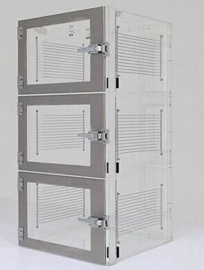 Adjust-A-Shelf nitrogen dry box, acrylic, 3 chambers with adjustable shelving  |  3950-42D displayed