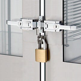 Increases security of desiccators equipped with Terra LiftLatch and accommodates most standard padlocks. | 1603-34 displayed