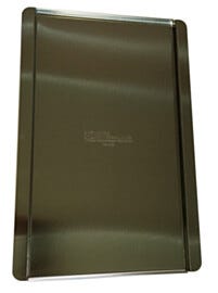 Adjustable shelves support weight loads of up to 45 pounds.  |  4002-55 displayed