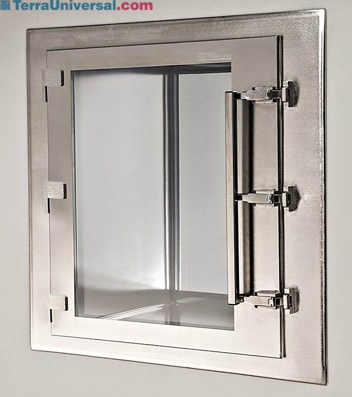 CleanMount® CleanSeam™ flush-mount pass-through features rounded, seamless interior; ideal for strict sterilizing protocol