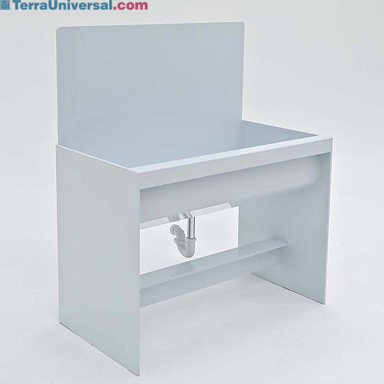 Acid resistant ValuLine® polypropylene wet cleaning station; 48