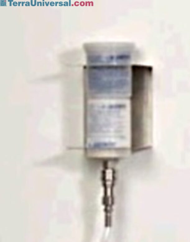 The disconnect fitting is valved to provide a safe, fully closed system which prevents vapor release when replacing filters  |  2820-63 displayed