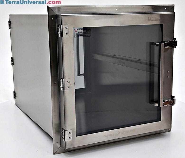Reduces contamination by providing a clean way to transfer equipment  |  1992-15D displayed