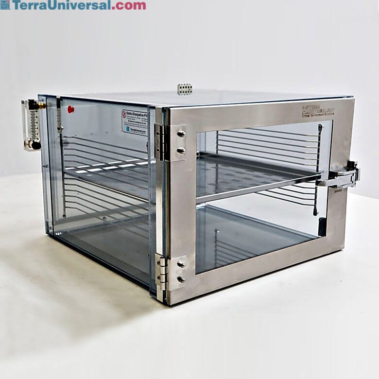 Single chamber Static-Dissipative PVC Adjust-A-Shelf Desiccator Cabinet | 3950-21D displayed