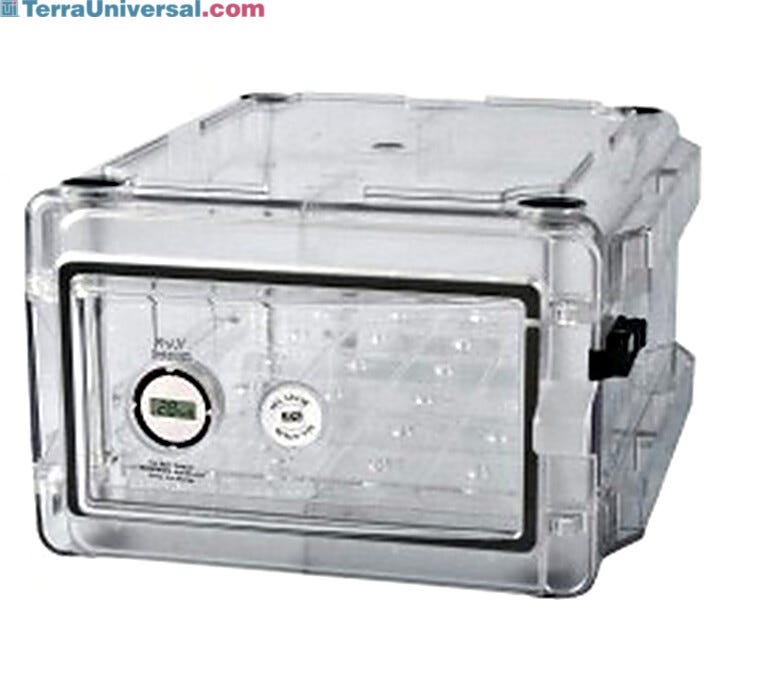 Secador 1.0 is a Bel-Art portable desiccator made from Copolyester. Includes a humidity meter to measure relative humidity of the chamber. | 1538-08 displayed