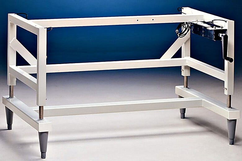 Has infinite height adjustment from 25.5