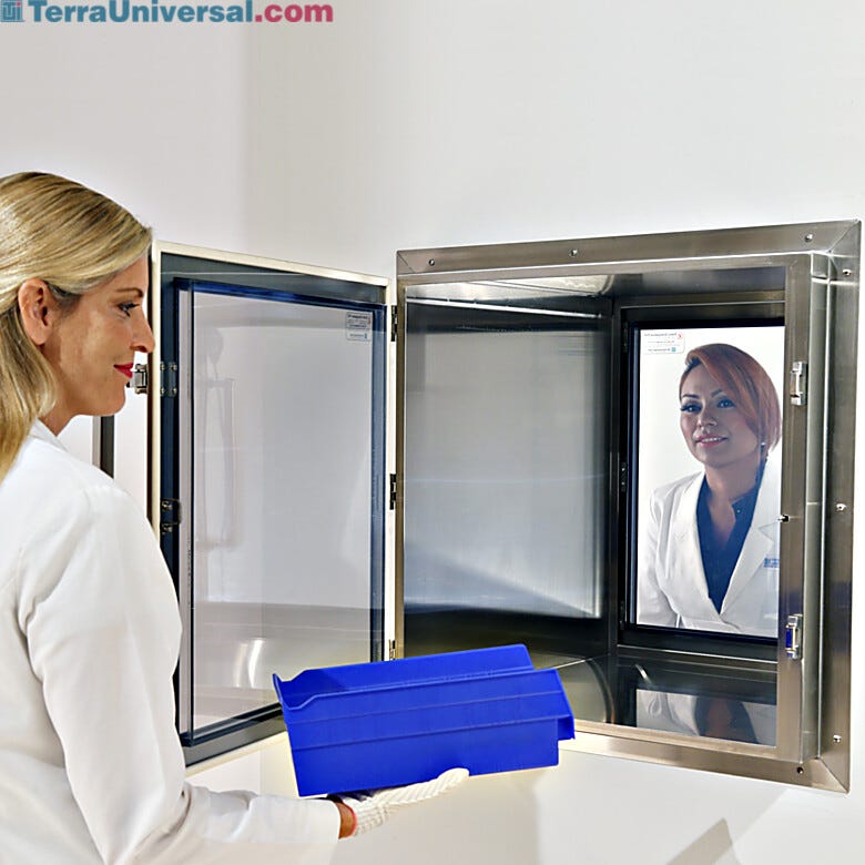 Smooth, ultra-clean surfaces inside the CleanSeam™ Pass-Through eliminate germ traps, simplify cleaning and disinfection  |  2636-06D-2 displayed