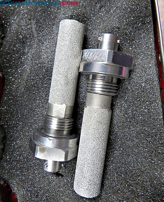 1401-12 Hygrometer, Sensor Probe | 1401-12 displayed