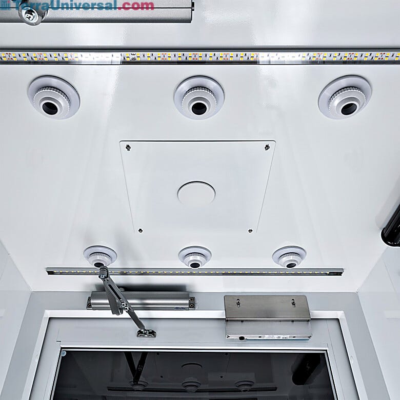 Intergrated air shower sprinkler head has a white cover plate for easier cleaning | 6010-90 displayed