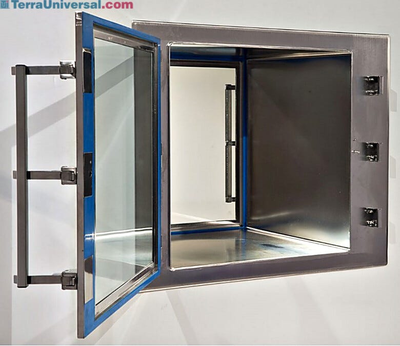 ISO 4 BioSafe® Pass-Through uses lift-off, autoclavable doors with inert polyurethane bio-seals - ideal for aseptic processes  |  2636-75C displayed
