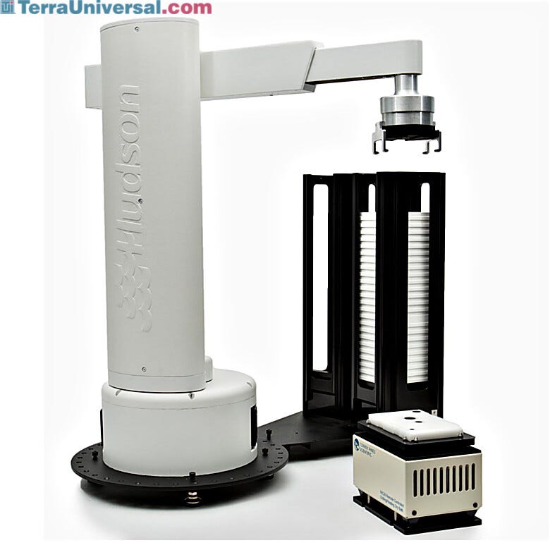 PlateCrane SciClops Automated Microplate Robot by Hudson Robotics | 3030-50 displayed