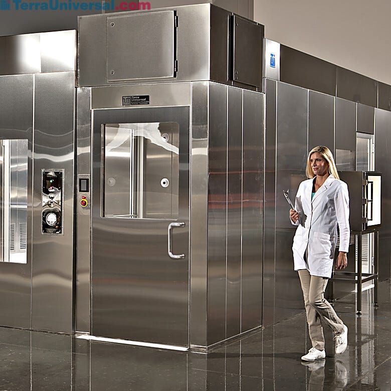 Stainless steel cleanroom air shower configured to modular stainless steel cleanroom