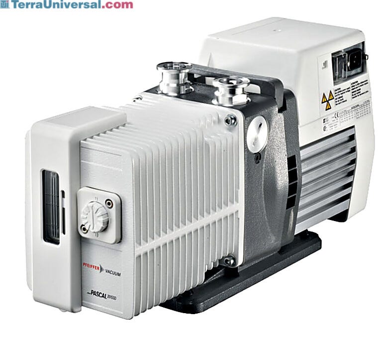Pascal 2005 Rotary Vane Vacuum Pump  |  7901-35 displayed