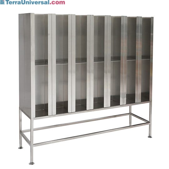 304 stainless steel cubbies with slotted footplates, double-sided with 28 compartments, 14 per side  |  4955-05 displayed