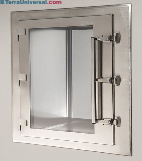 CleanMount® CleanSeam™ flush-mount pass-through features rounded, seamless interior; ideal for strict sterilizing protocol