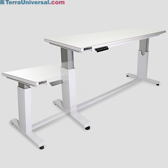 Sealed laminate top design is compatible with Class 100/ISO 5 cleanrooms | 1722-00-E | 1728-00-E displayed