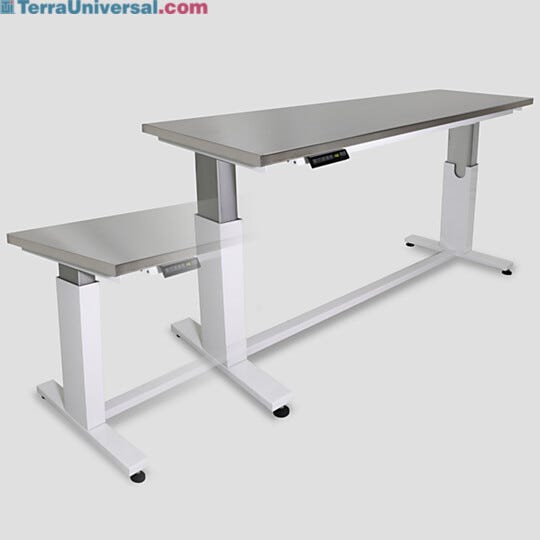 Reinforced stainless steel frame enchances lateral stability, ensuring a stable surface for benchtop equipment | 1521-45-E displayed