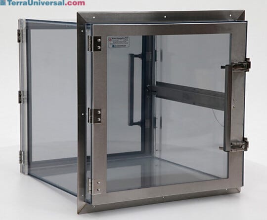 Reduces contamination by providing a clean way to transfer equipment.  |  1991-82D displayed