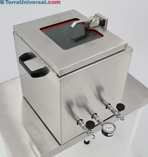 ISO-rated stainless steel vacuum chamber; double-wall 304 sheet metal design, tempered glass window, heat-resistant vacuum oven silicone gasket, 13"W x 14"D x 1  |  3404-00A displayed