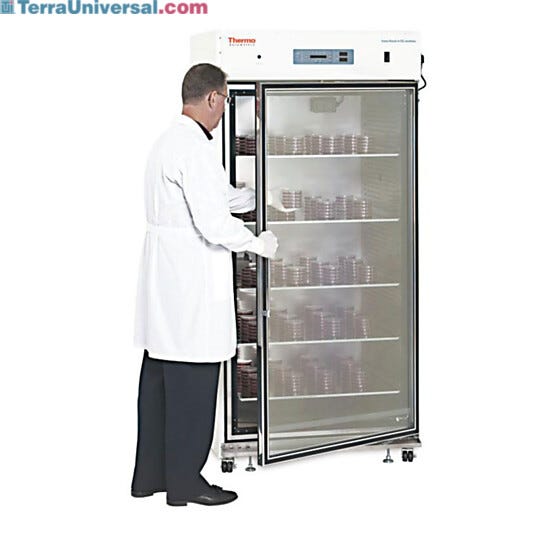Large Capacity Reach-In CO2 Incubator by Thermo Fisher Scientific with directed horizontal laminar airflow; 29.0 cu. ft. model also in 230V  |  3615-38 displayed