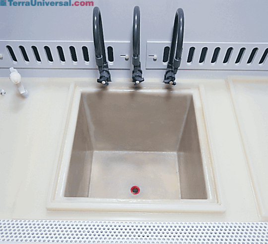 Offers excellent chemical resistance and easy cleaning  |  7018-22 displayed