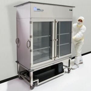 PureFlow Laminar Transport Cart system provides an uninterrupted vertical laminar flow of HEPA-filtered air in the storage area  |  1529-68 displayed